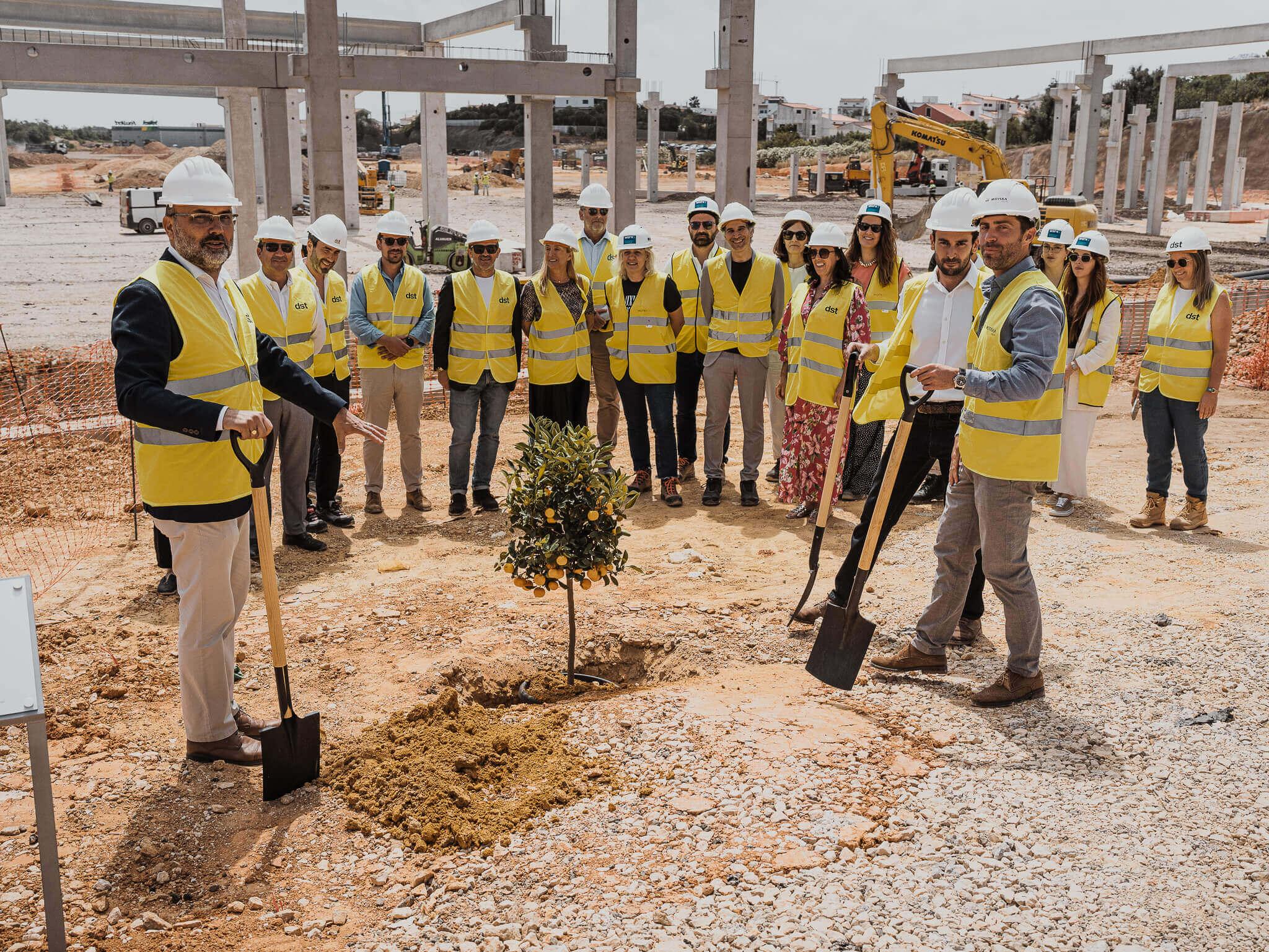 Mitiska REIM lança a 1.ª pedra do Nova Vila Retail Park